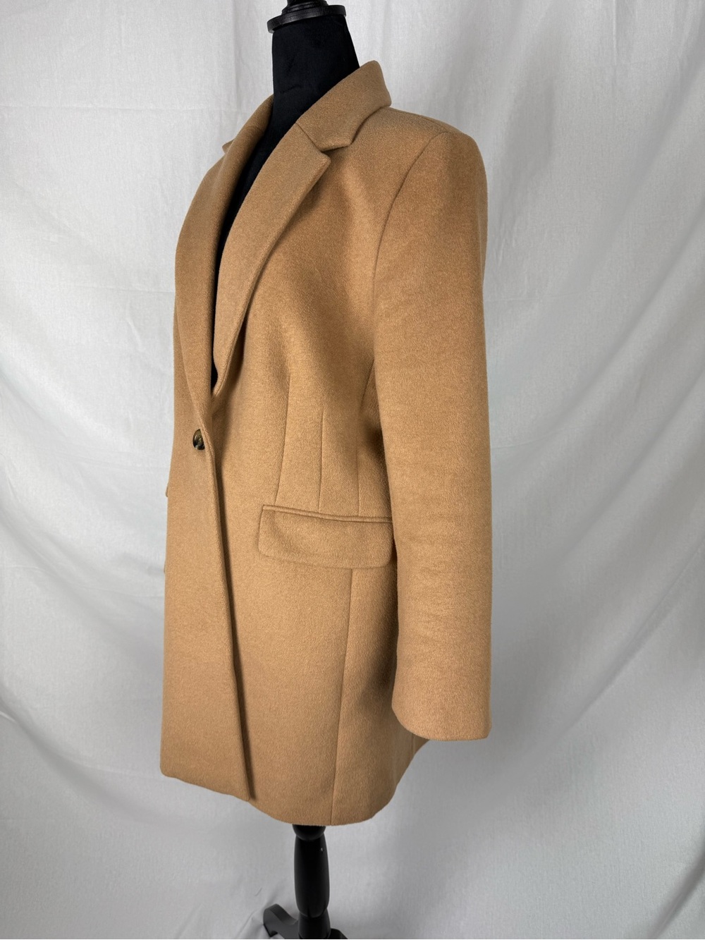 Ann Taylor Chesterfield Camel Coat,Large - Picture 5 of 11
